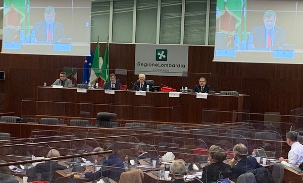 Debate en Milán sobre cuestiones migratorias y medioambientales